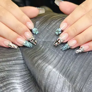 ネイル Rosella Nail Salonのネイルデザイン