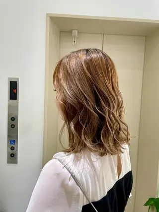 ミディアム カラー Zina美髪矯正/ 髪質改善　関のヘアスタイル