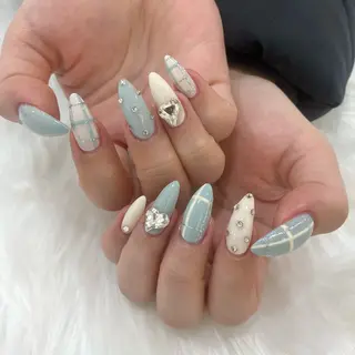 ネイル FLY Nail Salonのネイルデザイン