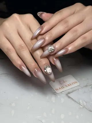 ネイル ユリ🎀長さだし/ パラジェル/持ち込みのネイルデザイン