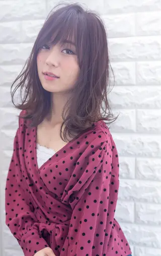 セミロング さとう ダリューシュたかひこのヘアスタイル