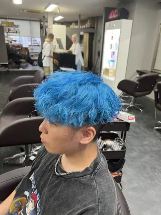 ショート カラー メンズ ハイトーンカラー 坂本 翼のヘアスタイル