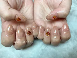 ネイル ネイルリボン 受付スタッフのネイルデザイン