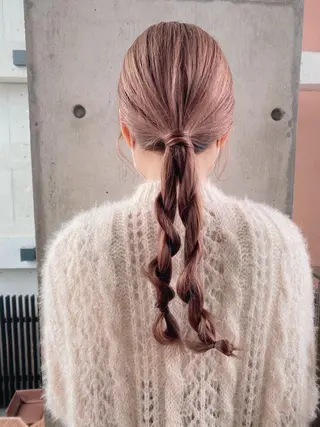 ロング ヘアアレンジ Living所属・ヨシモトリョウ 髪質改善/美髪のヘアスタイル