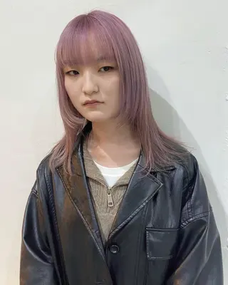 セミロング カラー 229所属・maki @pullnocのヘアスタイル