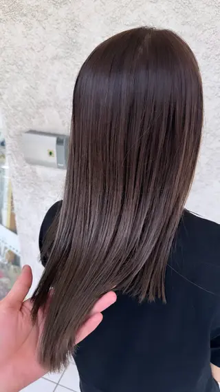 セミロング カラー 椎葉 祐也のヘアスタイル