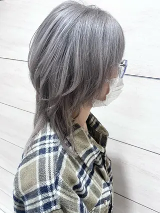 ミディアム カラー noll【今池駅前】 池田碧花のマツエク・マツパデザイン