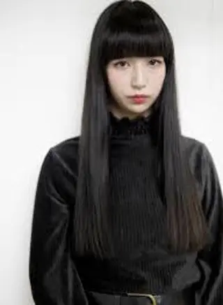 ロング カラー 柏駅東口3分 RISEbyREVOのヘアスタイル