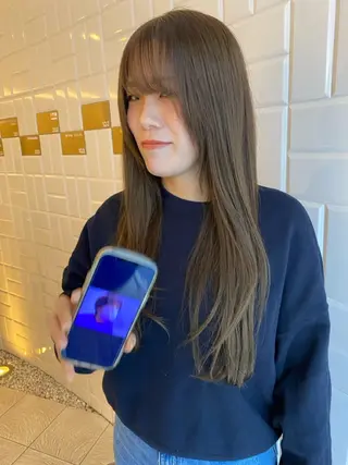 ロング みやけ ひなのヘアスタイル