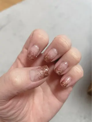 ネイル BAE hair salon所属・五十嵐 由佳のネイルデザイン