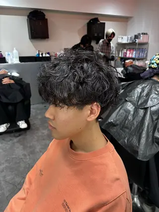 パーマ メンズ メンズ特化✨️ 韓国風パーマ🔥一八のヘアスタイル