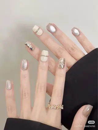 ネイル 高木 維麗絲のネイルデザイン