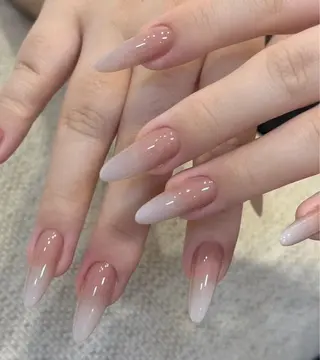 ネイル 相沢 さやかのネイルデザイン