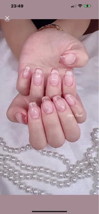 ネイル She_nail所属・ELSA_ Bellaのネイルデザイン