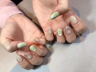 ネイル iiloo aromaworksのネイルデザイン