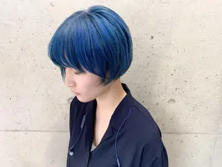 ショート カラー EMANON天神所属・Hitomi Ezakiのヘアスタイル