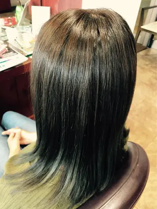 セミロング 嶋村 望美のヘアスタイル