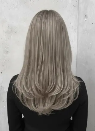 セミロング カラー ヘアアレンジ VIM hairおもろまち店のヘアスタイル