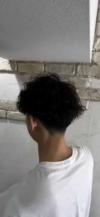 ミディアム ヘアーズベリー 藤本のヘアスタイル