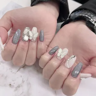 ネイル 🦋ネイルサロン ブラン🌈ゆりのネイルデザイン