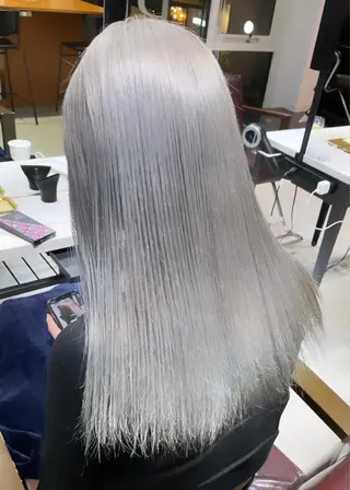 セミロング 艶髪カラー✨ misaki .のヘアスタイル