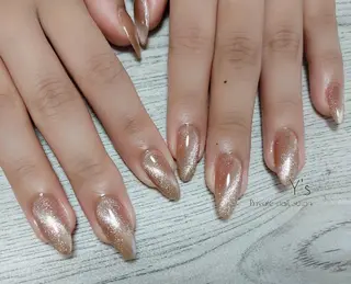 ネイル YUMI NAGAI  のネイルデザイン