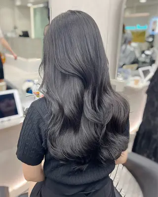 ロング 地毛風縮毛矯正 ☘️松井　傑のヘアスタイル