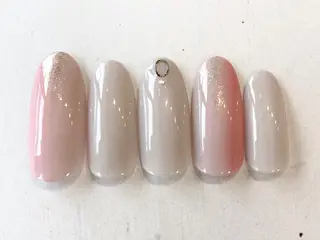 ミディアム ネイル Nail salon mewのネイルデザイン