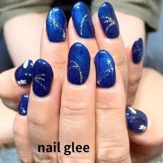 ミディアム RISA nail gleeのネイルデザイン