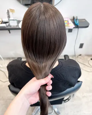 ロング es design所属・🌈 🧚‍♂️のヘアスタイル