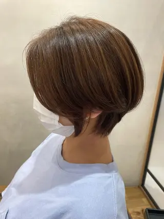 ショート シノハラ ガクト ショート/白髪ぼかしのヘアスタイル