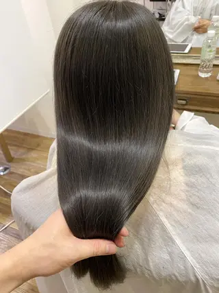 ロング カラー 服部 樹季のヘアスタイル