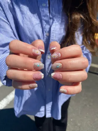 ネイル EARTH coiffure beaute 東松山店所属・町田 杏花のネイルデザイン