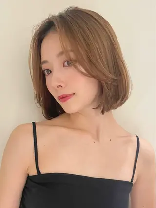 ショート カラー 小顔ボブ jilblanカホのヘアスタイル