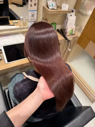 セミロング 透明感カラー/顔周り カット/レイヤーにかのヘアスタイル