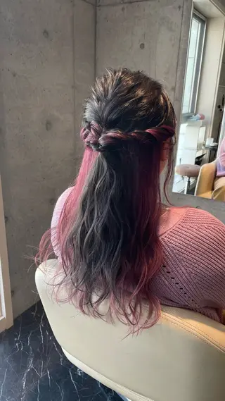 ロング カラー ヘアアレンジ acero + hair&eyelash 幸手店【アチェロ】所属・ハイライトハイトーン 💖MOMOKAのヘアスタイル