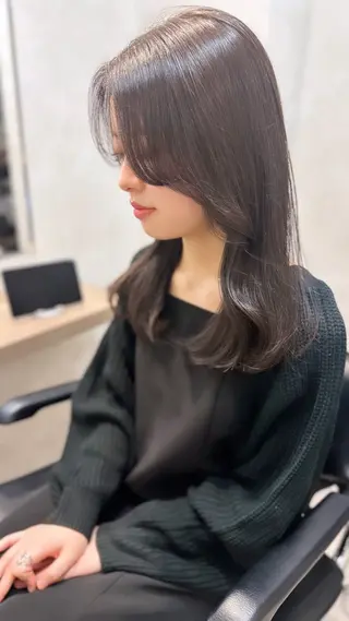 ミディアム ubu share salon所属・鈴村緋女／ヘアセット ／耳ツボジュエリーのその他イメージ