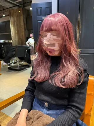 ロング レイヤーカット🫧／ ブリーチ✨TOWAのヘアスタイル