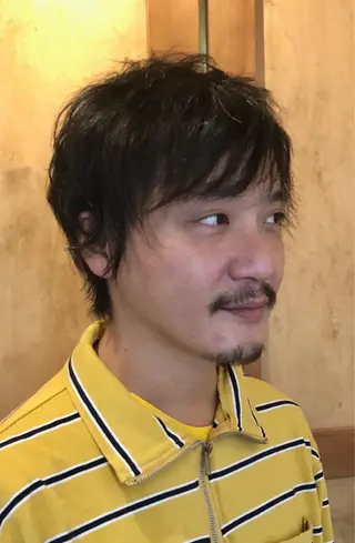 ミディアム メンズ オオシロ ユウマのヘアスタイル