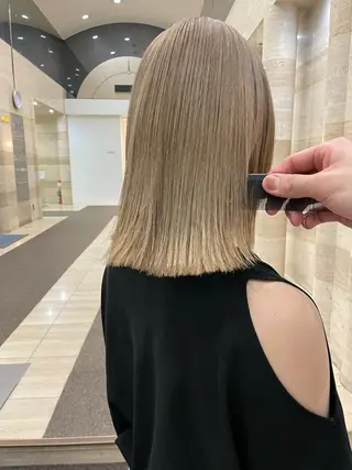 ミディアム 韓国/透明感 Veluaのヘアスタイル