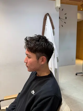 メンズ AMELY 朽木章浩のヘアスタイル