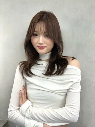 セミロング カラー emi 韓国ワンホンヘアのヘアスタイル