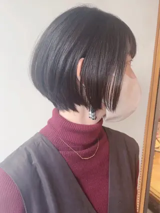 ショート morio from london所属・松岡彩華 ボブ /グレージュのヘアスタイル