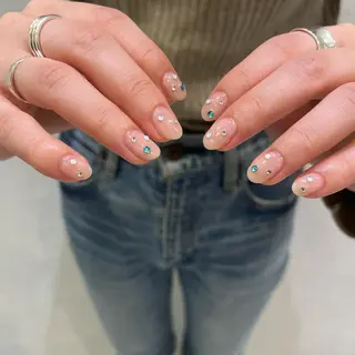 ネイル mano+所属・砂田 はるかのネイルデザイン