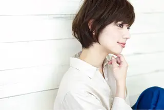 ショート カラー 出村谷 雄太のヘアスタイル