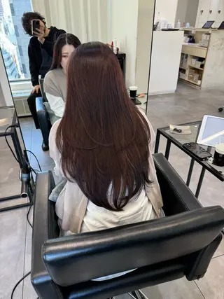 ロング AHNKISM所属・似合わせカット💎 トレンドレイヤーのヘアスタイル