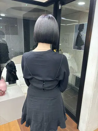 ショート カラー 柔らかストレートと ツヤカラー/和田陽向のヘアスタイル