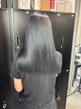 ロング カラー 落ちる黒 森崎雄斗のヘアスタイル
