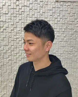 ショート メンズ 小野 康生のヘアスタイル