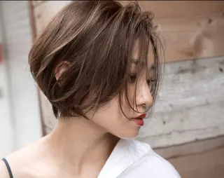 ショート カラー HIRO✂️カットと カラーと縮毛矯正✂️のヘアスタイル